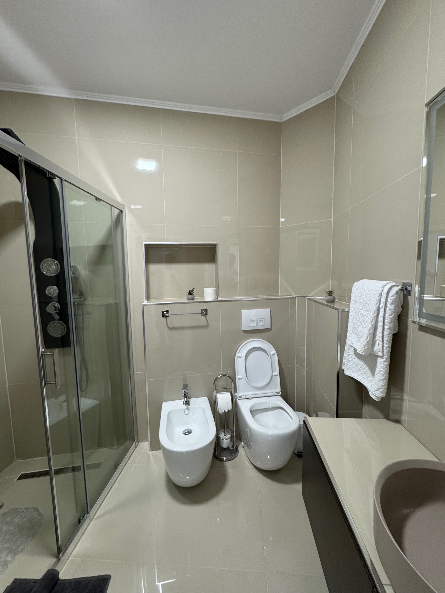 Ap. 3 camere de închiriat, 70 m², central | Târgu Mureș