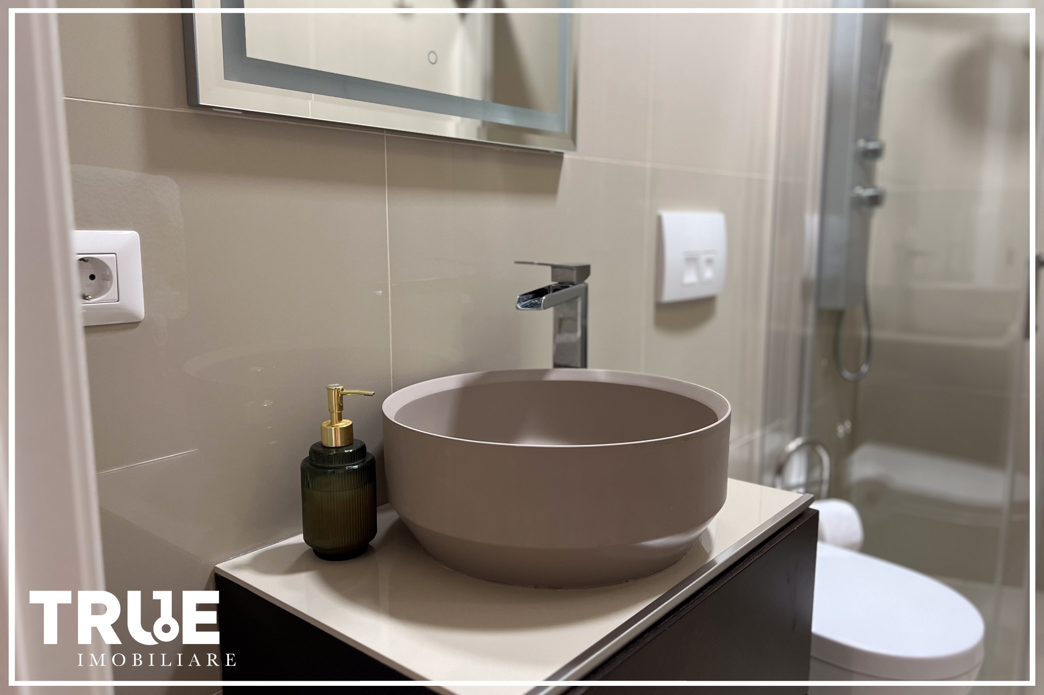 Ap. 3 camere de închiriat, 70 m², central | Târgu Mureș