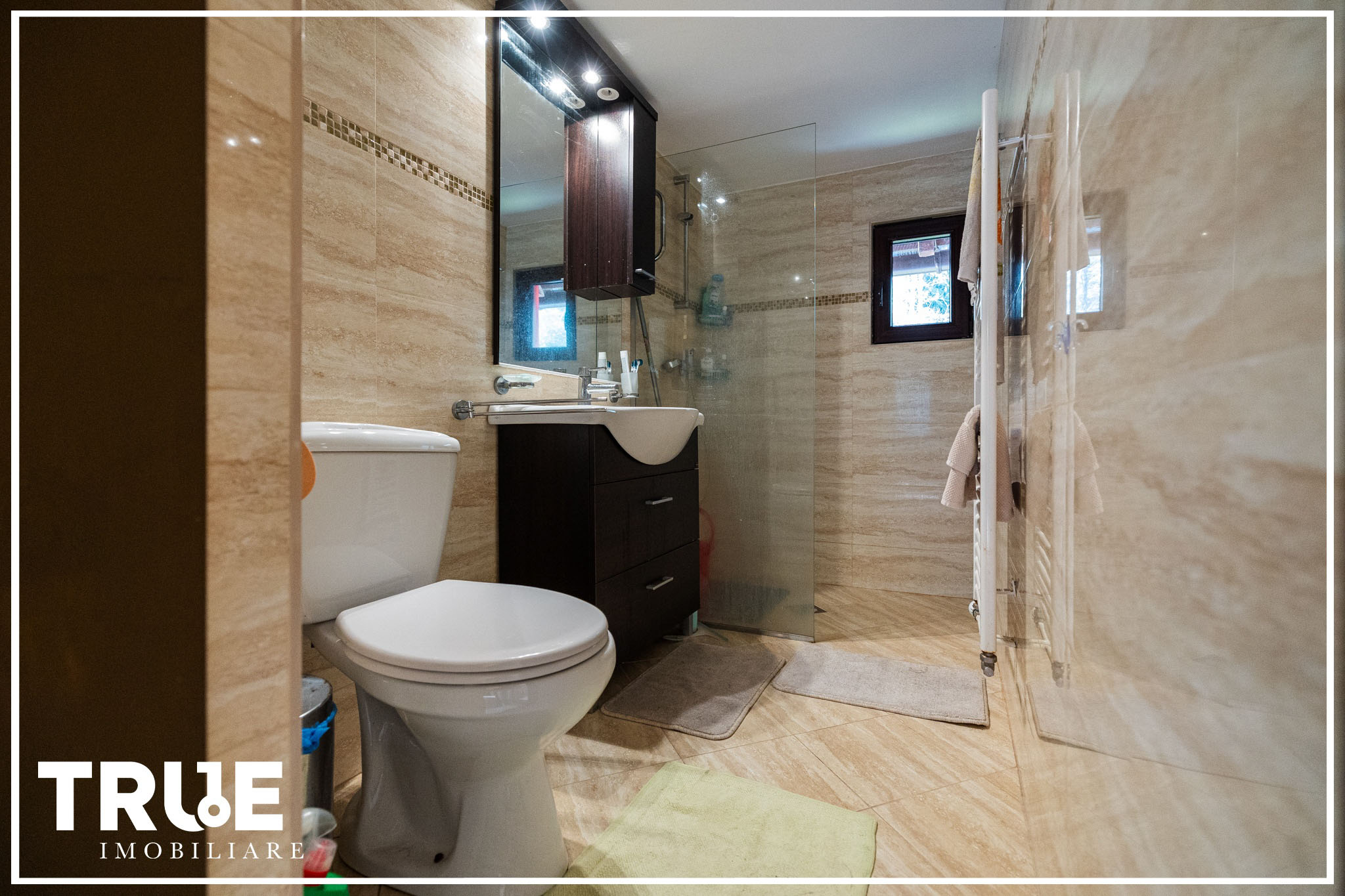 Cabană 210 m² + teren 1400 m² | Sălard, Mureș