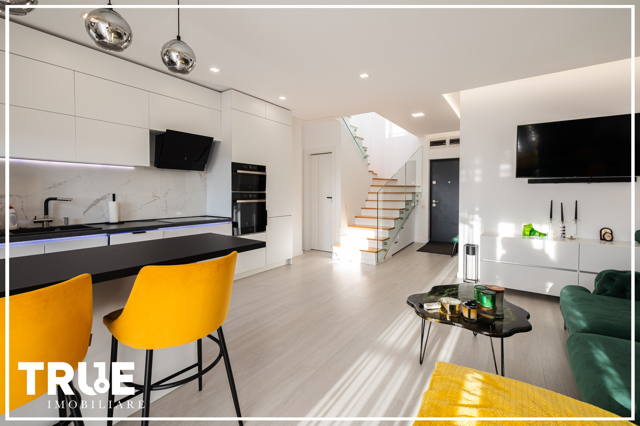 Ap. deosebit cu 2 camere 60m² + terasă 22m², Unirii