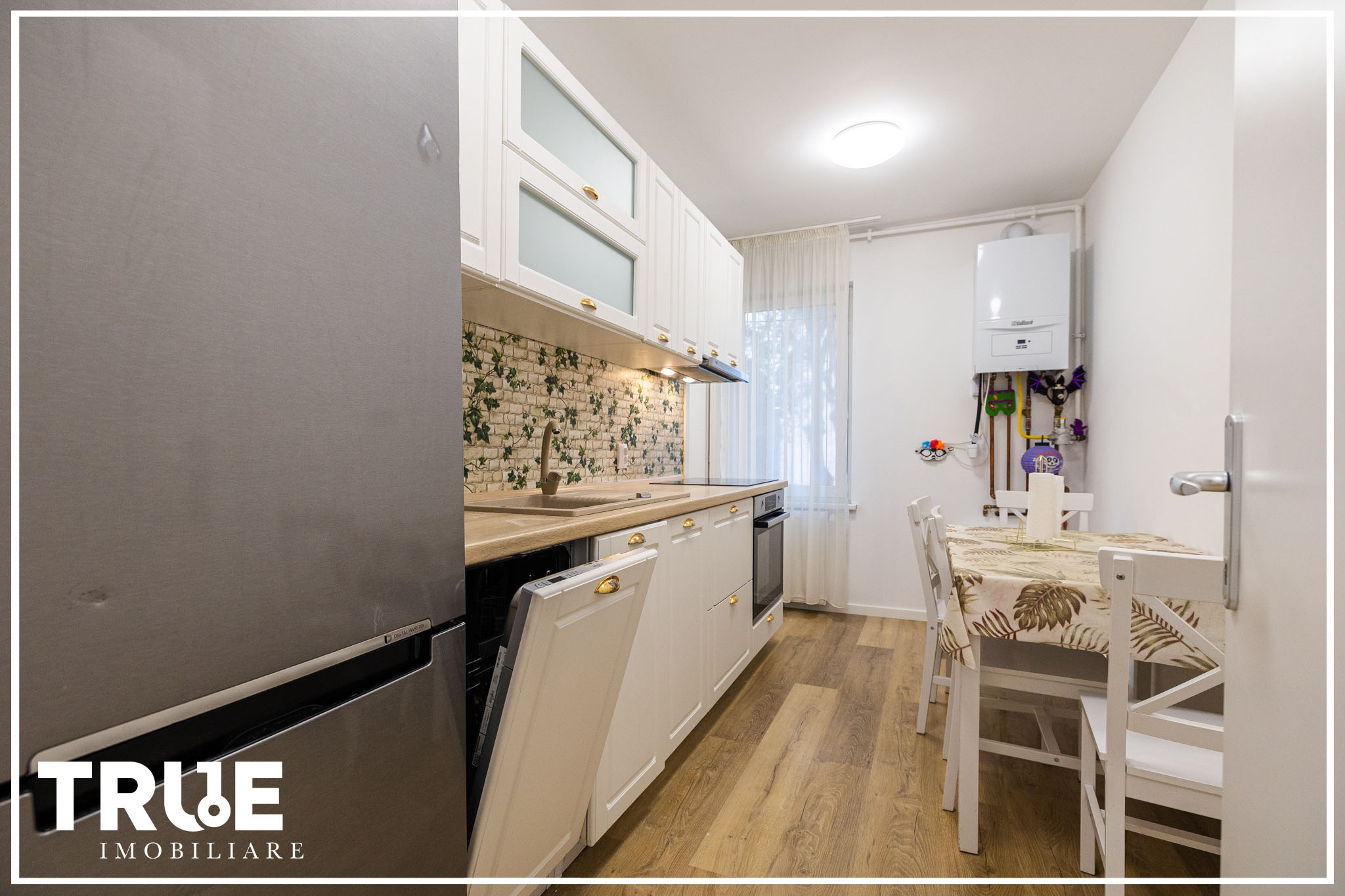 Ap. cu 4 camere de închiriat – 7 Noiembrie, Târgu Mureș