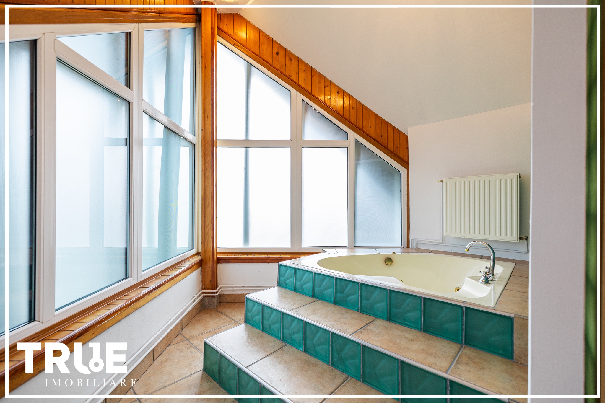 Casă individuală 255m² utili, teren 750m² – Bărdești, Mureș