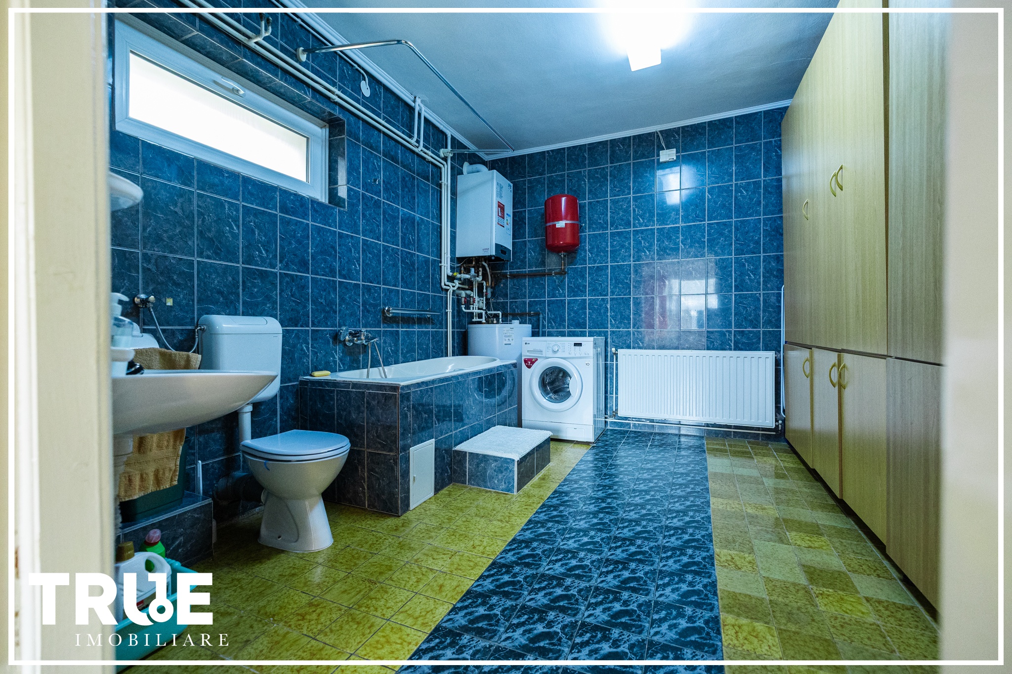 Casă individuală 255m² utili, teren 750m² – Bărdești, Mureș