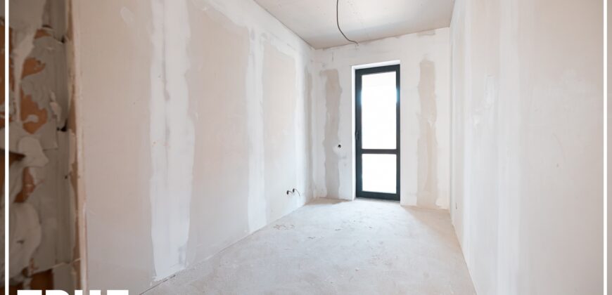 Ap. 3 cam, 75.2m² + 14.2m², ultracentral, Arossa Center!